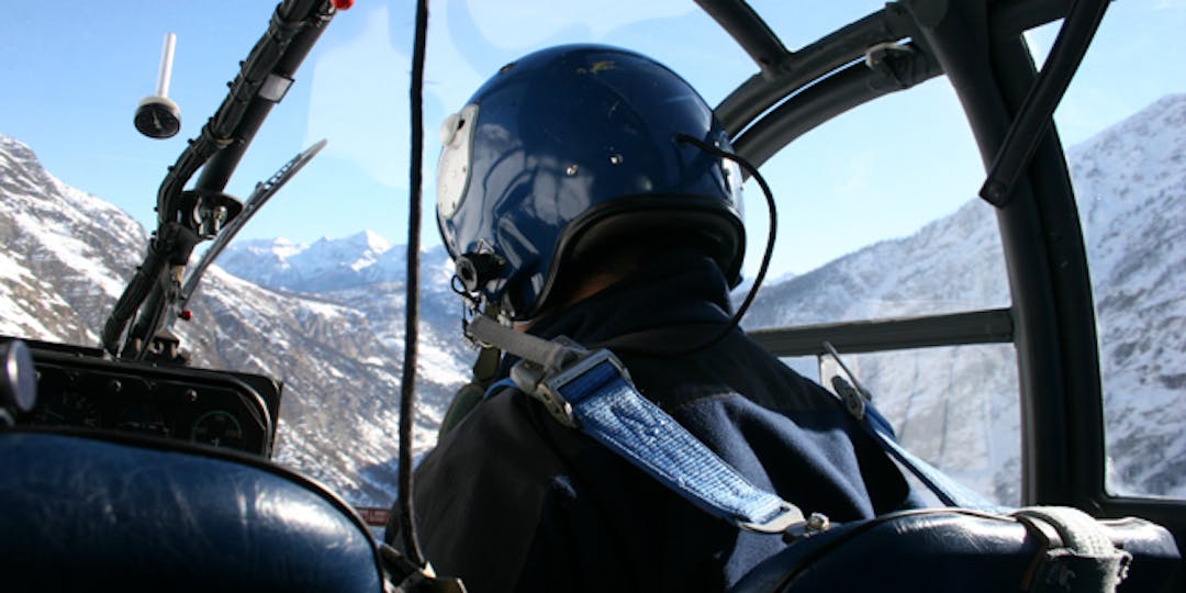 Un hélicoptère de la Gendarmerie durant un exercice de secours en montagne (illustration)