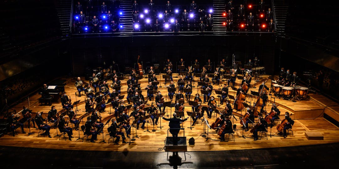 L'orchestre symphonique de la Garde républicaine et le Chœur de l'Armée française, interprétant la Marseillaise en 2021 à la Philharmonie de Paris. (Photo: Garde républicaine)