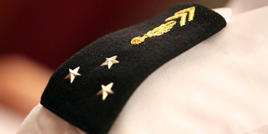 Les trois étoiles d'un général de division de la Gendarmerie. (Photo: C.Fiard/Dicod-ministère des Armées)