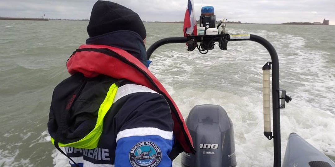 Les gendarmes de la brigade nautique de Granville ont été dépêchés dans le nord-Cotentin pour participer aux opérations de surveillance après l'échouage de plus de deux tonnes de cocaïne sur des plages du secteur. (Photo: Gendarmerie de la Manche)