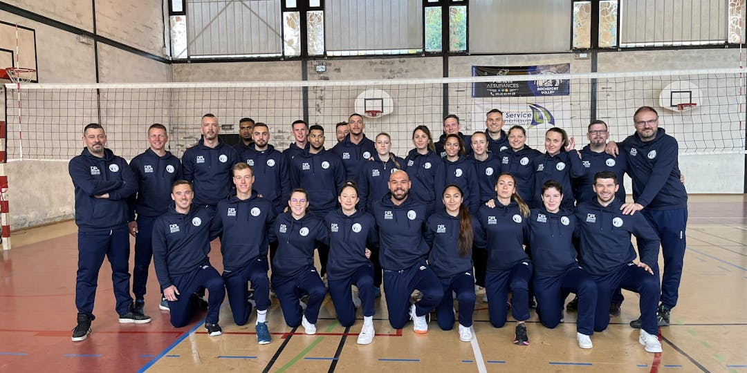 Les sélections masculines et féminines de volley-ball de la Gendarmerie nationale sont championnes de France militaire (photo SGNVB)