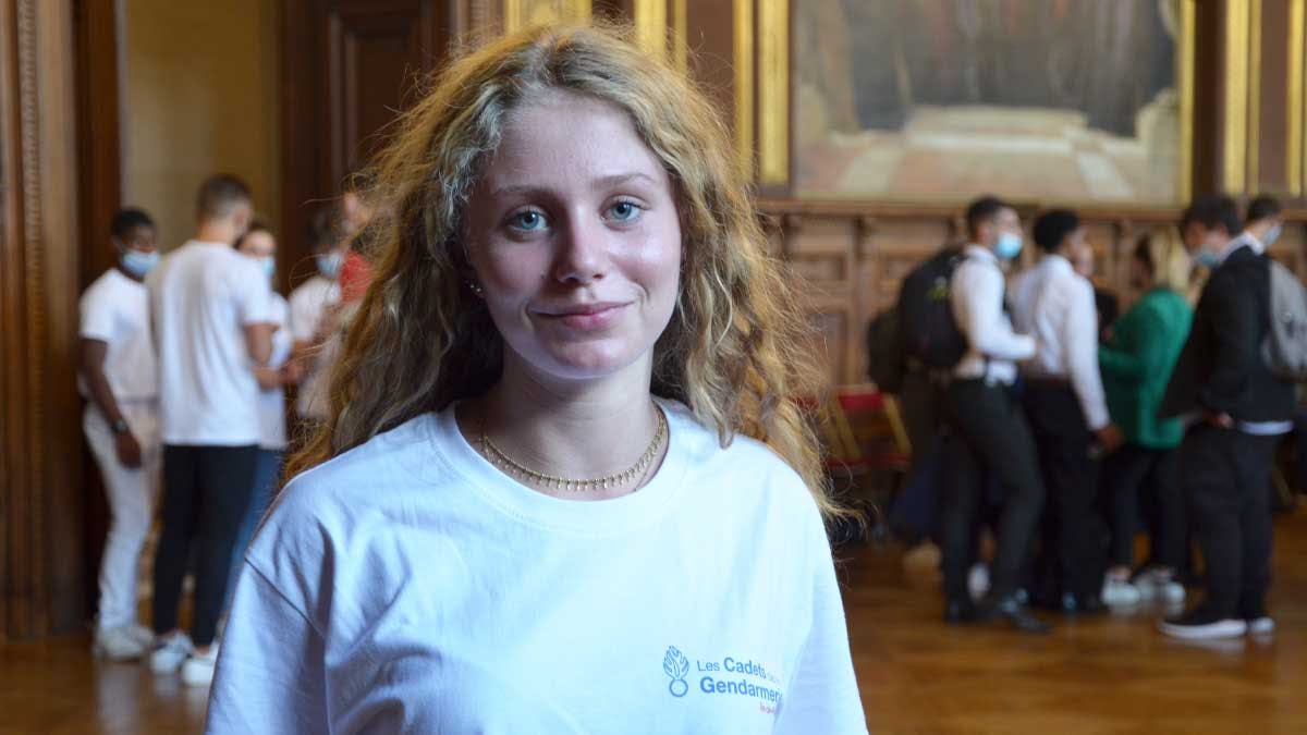 Camille, 17 ans, est cette année en classe de Terminale, en Bac pro “métiers de la sécurité” en Seine-et-Marne. Elle fait partie de la nouvelle promotion des cadets, pour l’année 2021/2022. (Photo: L.Picard / L'Essor)