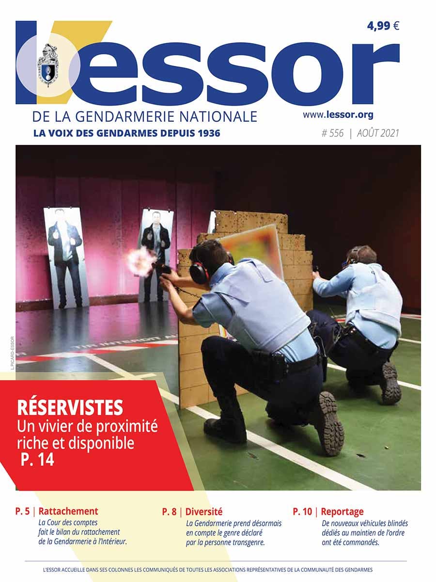 Une du n°556 du magazine L'Essor de la Gendarmerie nationale, paru en août 2021.