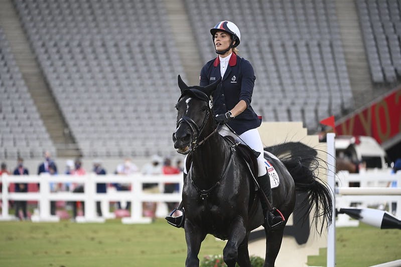 En équitation, Elodie Clouvel n'a fait qu'une faute sur son parcours (crédit photo : CNOSF/KMSP)