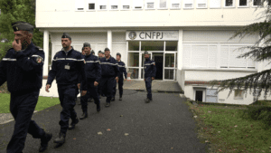 Les 73 réservistes de la première compagnie de réserve territoriale ont préparé leur départ au fort de Rosny.