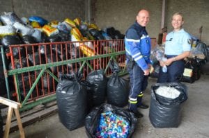 Le gendarme Christophe Quesnoit, motocylciste et la gendarme Alexandra Capitain (Photo Gendarmerie nationale).