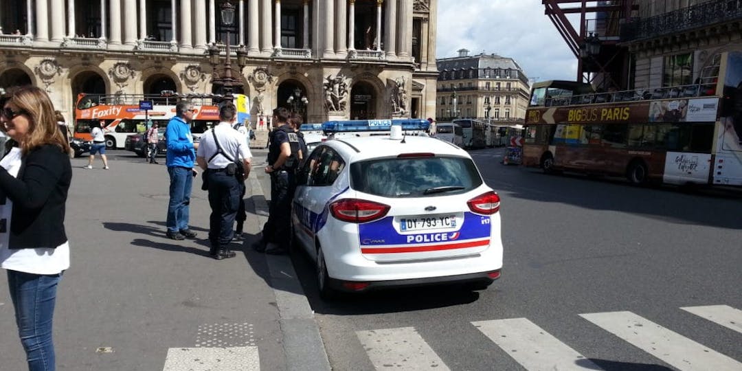 Des gardiens de la paix de la préfecture de police de Paris près de l'Opéra (photo d'illustration)