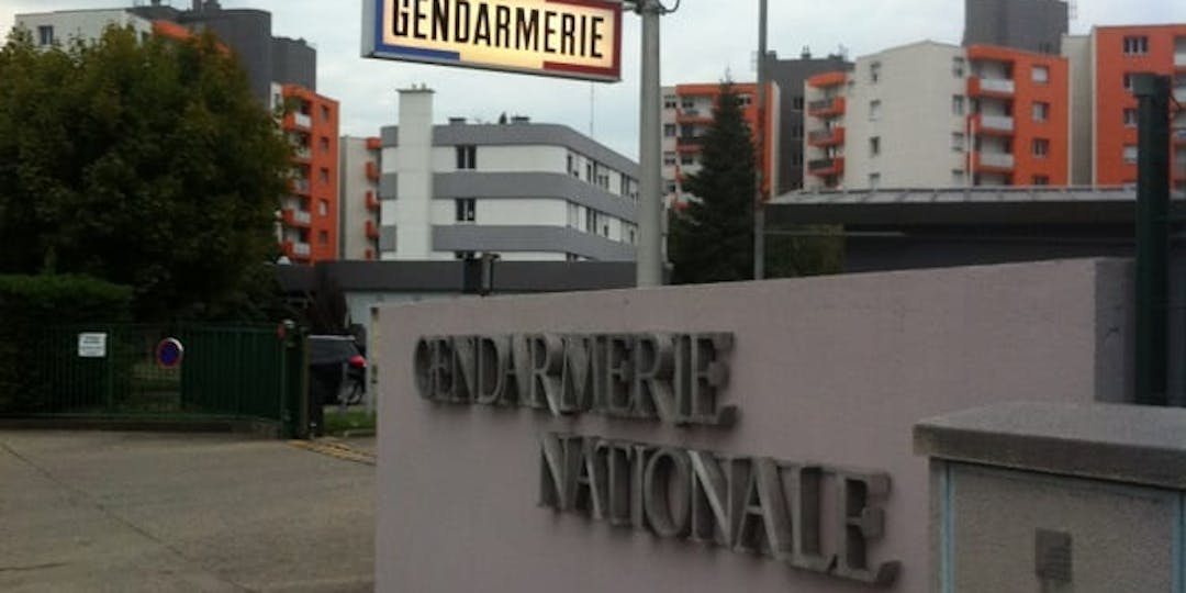 A Narbonne, l'ancienne caserne de gendarmerie Roger est devenue un squat (photo d'illustration : l'Essor)