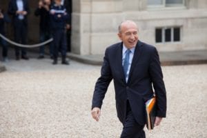 Paris, le 18 mai 2017, le ministre de l’Intérieur Gérard Collomb, arrive dans la cour de l’Elysée pour le premier Conseil des ministres du gouvernement d’Edouard Philippe. (Photo M.GUYOT/ESSOR)