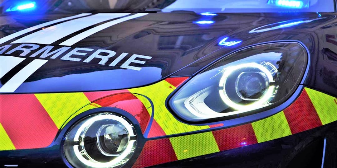 Fraichement livrées aux 26 unités de sécurité routière choisies par la direction générale, les nouvelles Alpine A110 de la Gendarmerie sont progressivement entrées en service depuis le mois de mai 2022. (Photo: L.Picard/L'Essor)