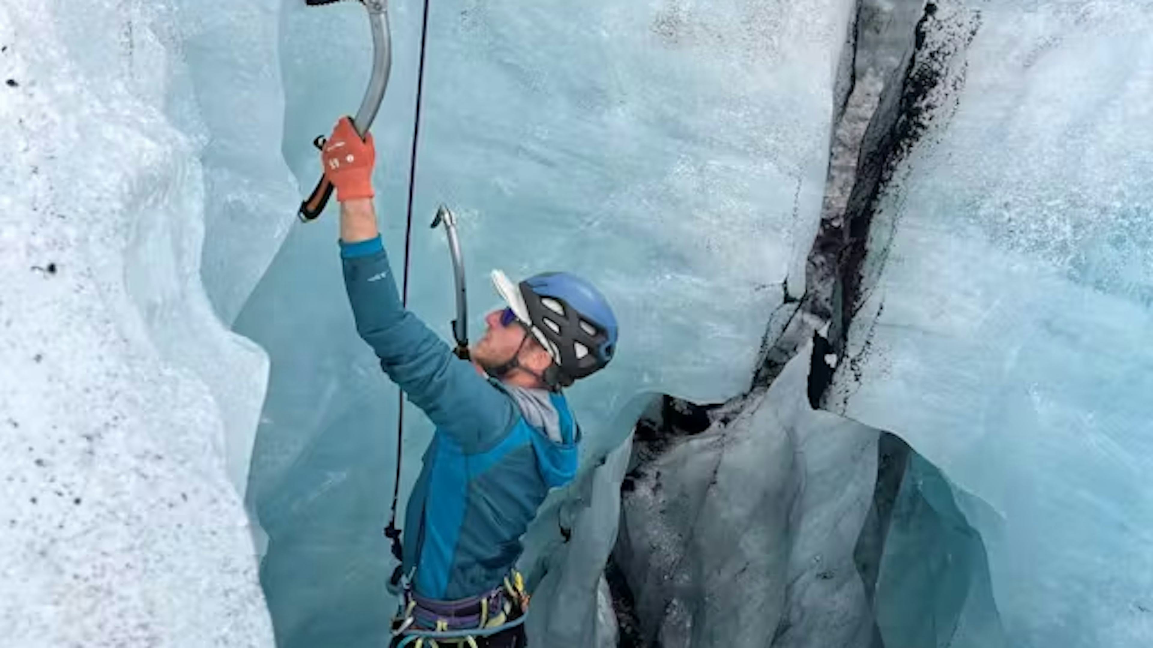 Sólheimajökull Glacier Hike & Ice Climbing