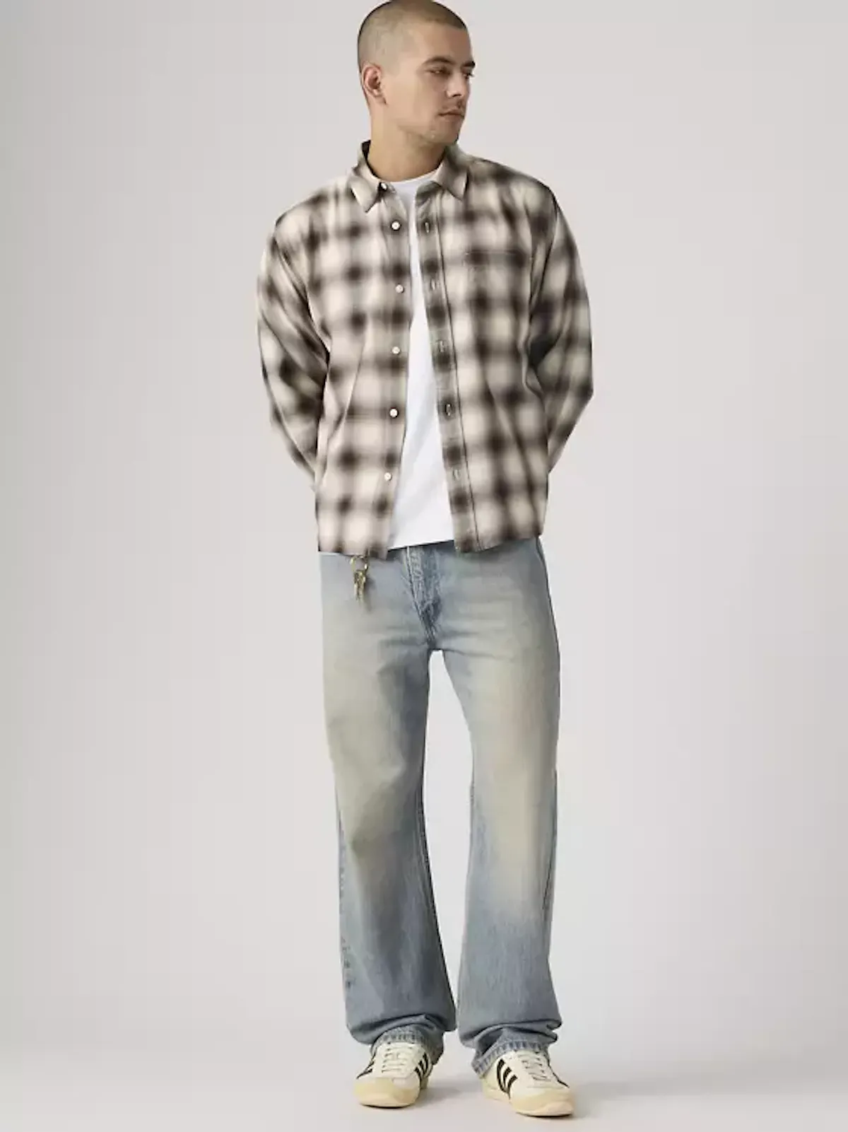 565 Loose Straight Jeans