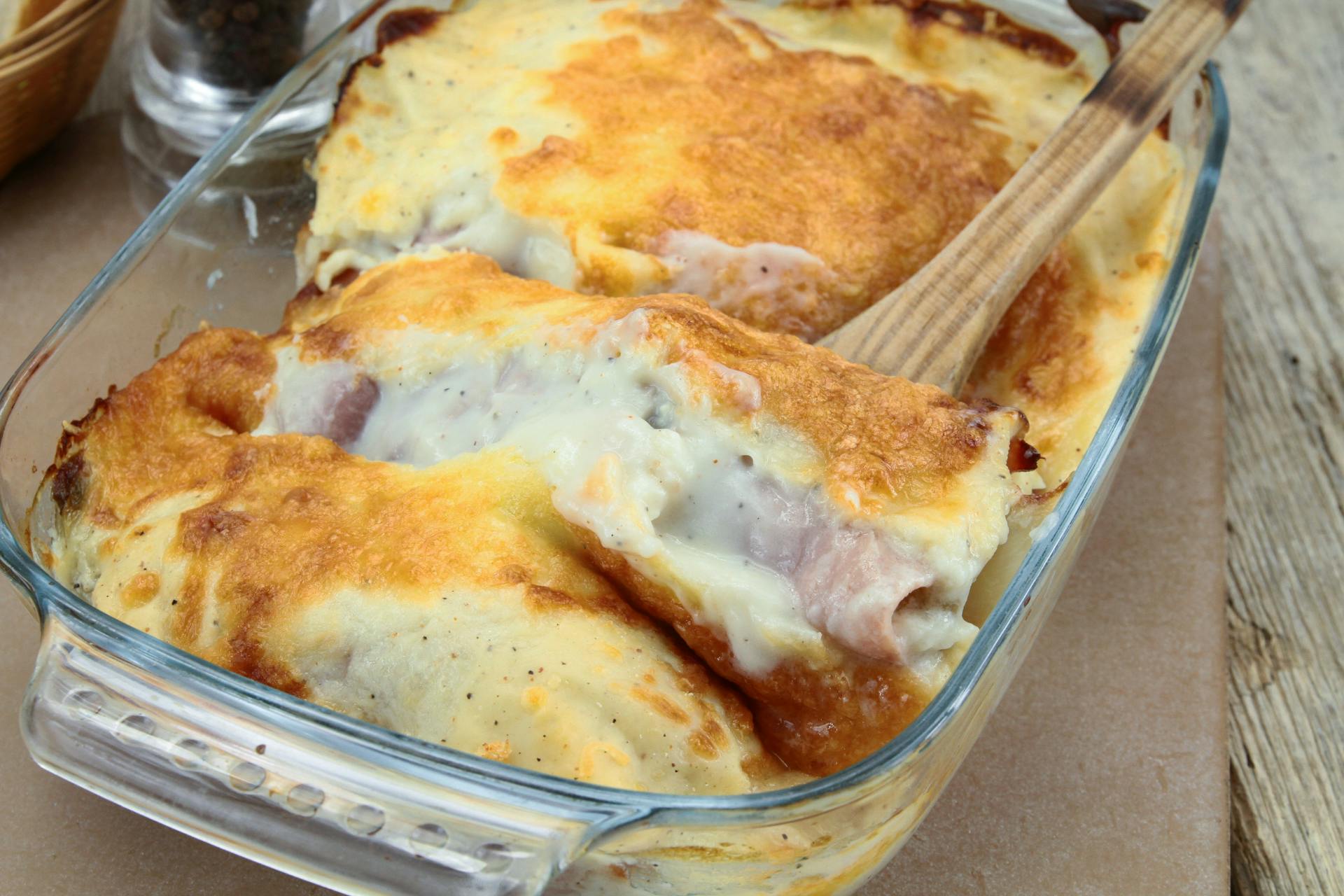 Ovenschotel met witloof ham en puree