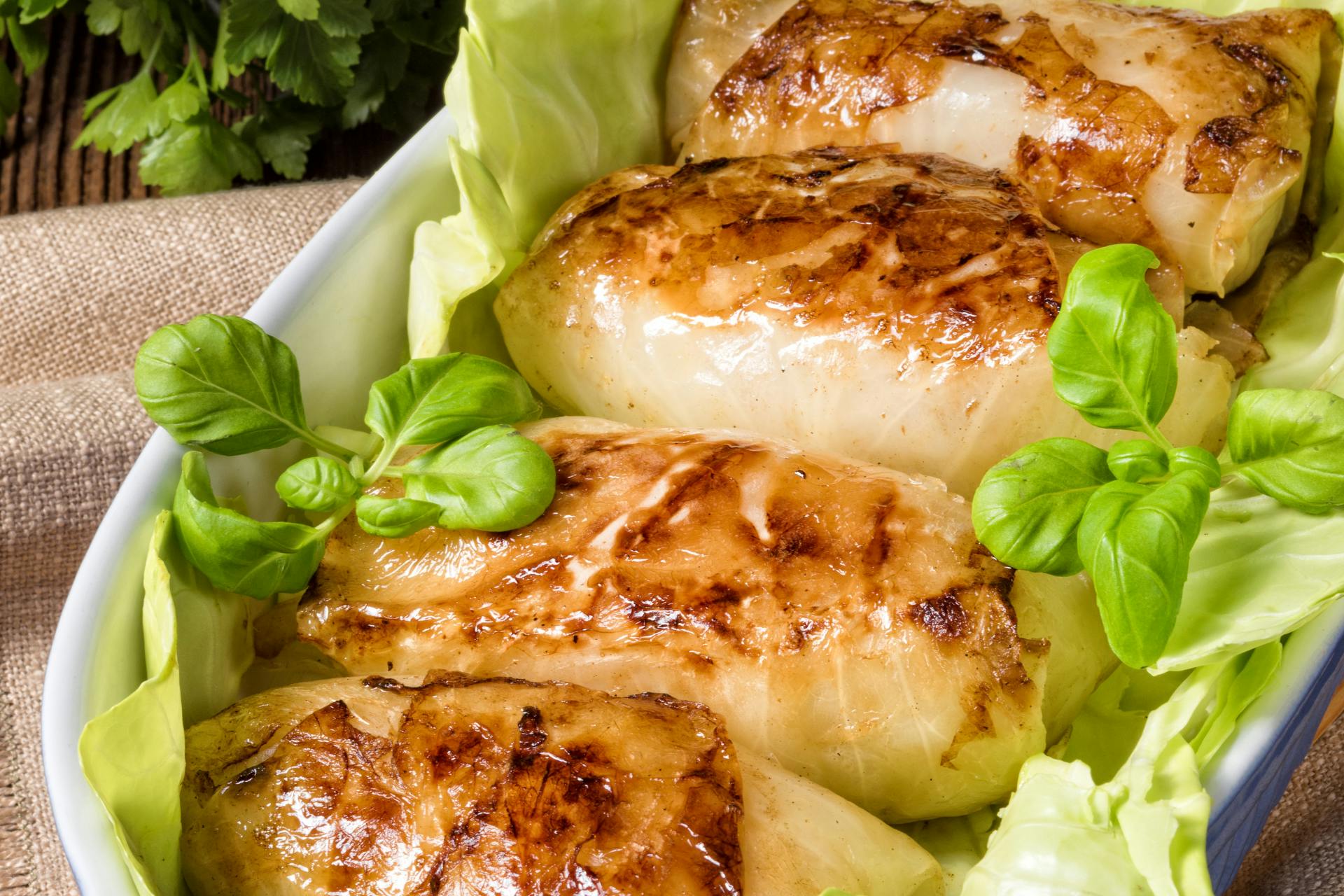 Paksoi rolletjes met gehaktvulling