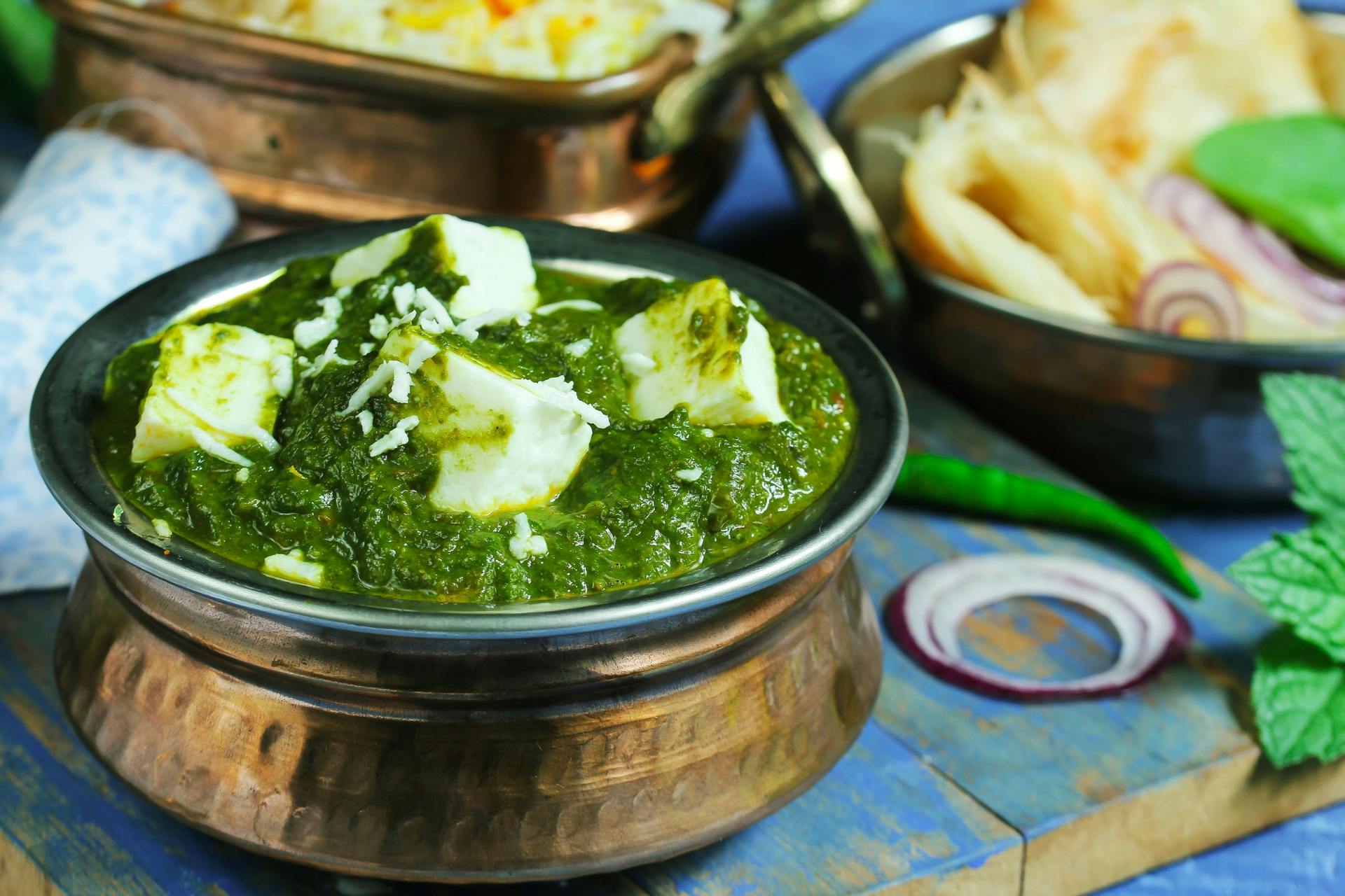 Groene curry met paksoi, spinazie en paneer