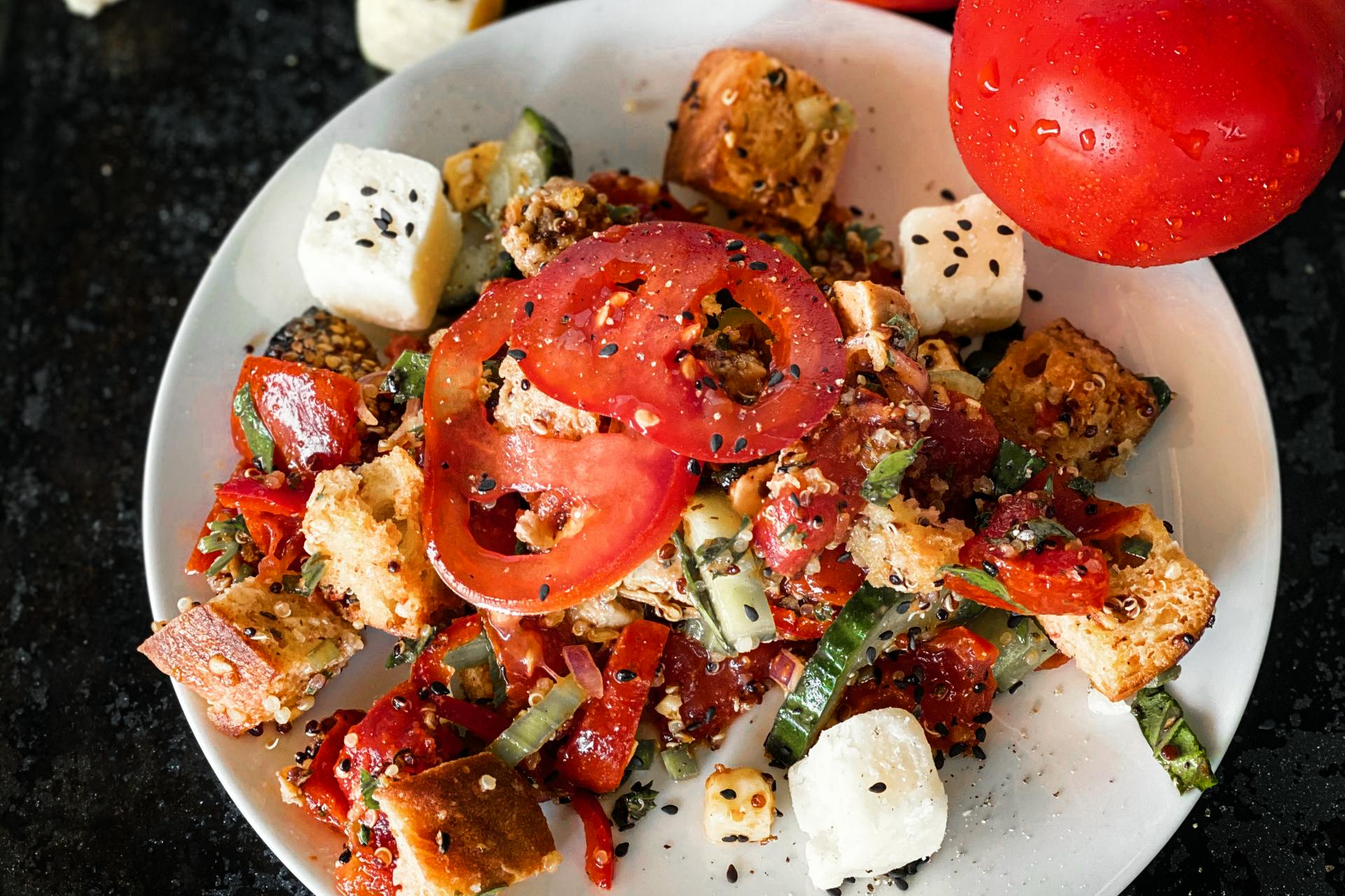 Panzanella met gekarameliseerde venkel en tomaat