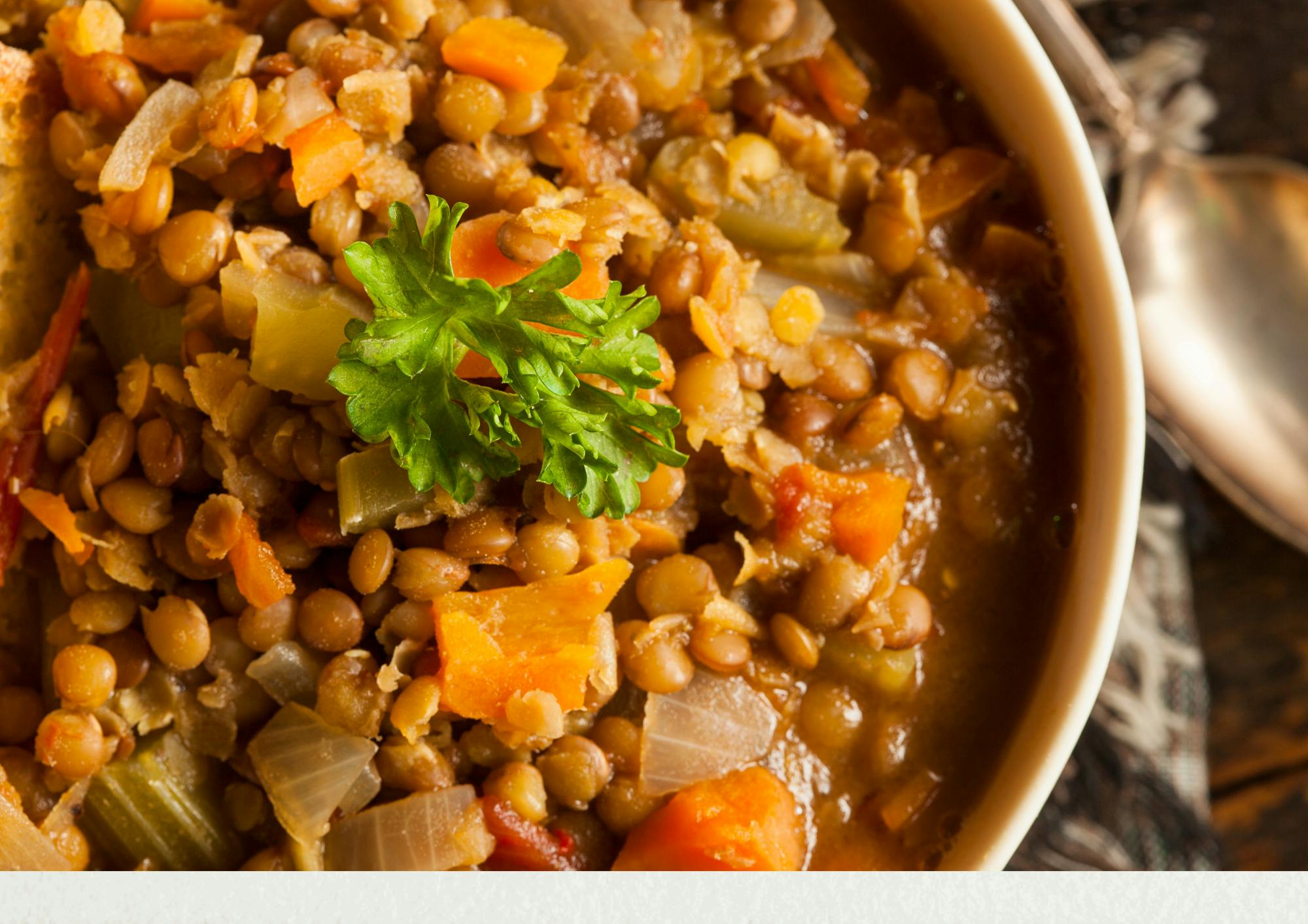 Foto van een maaltijd met peulvruchten