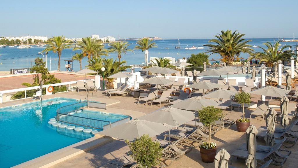 bellamar hotel pool