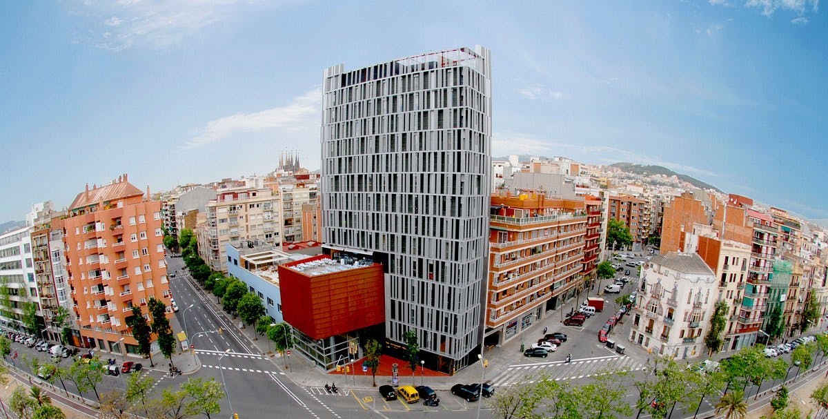 Barcelona Urbany Hostel exterior