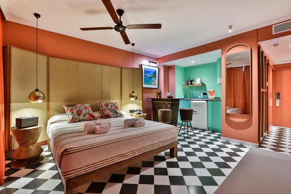 Cubanito Ibiza Suites bedroom