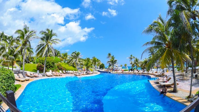 Grand Oasis Cancún Pool