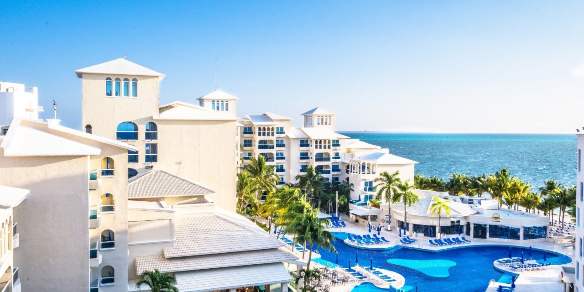Occidental Costa Cancún pool