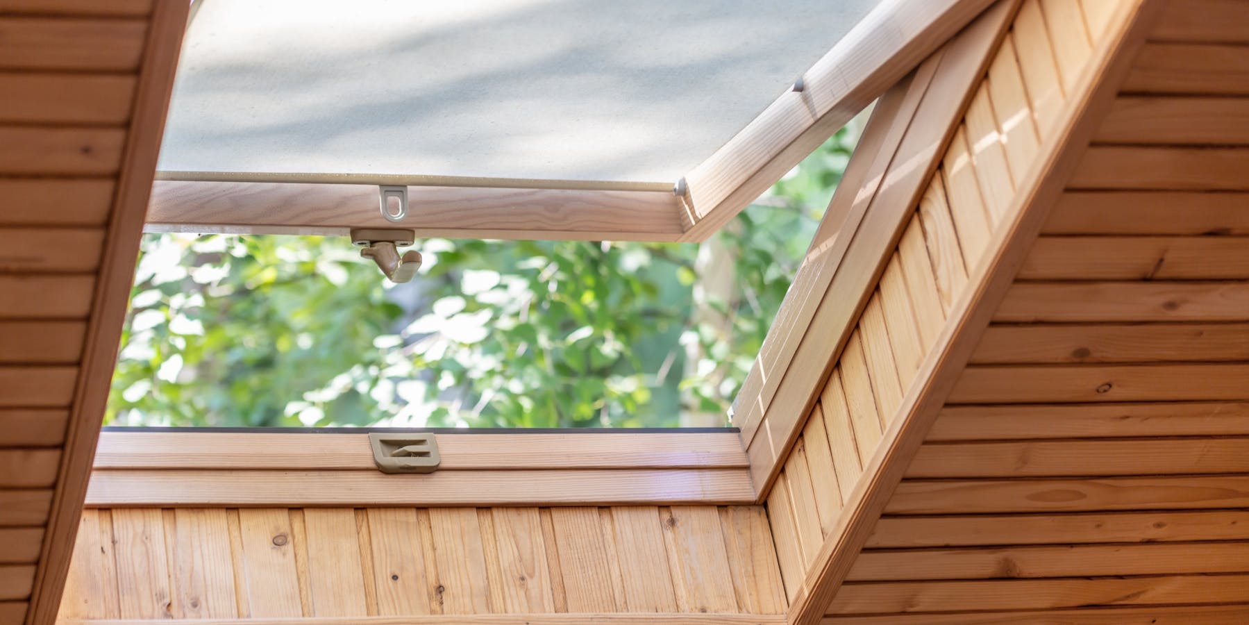 Holzwurmbefall Dachfenster