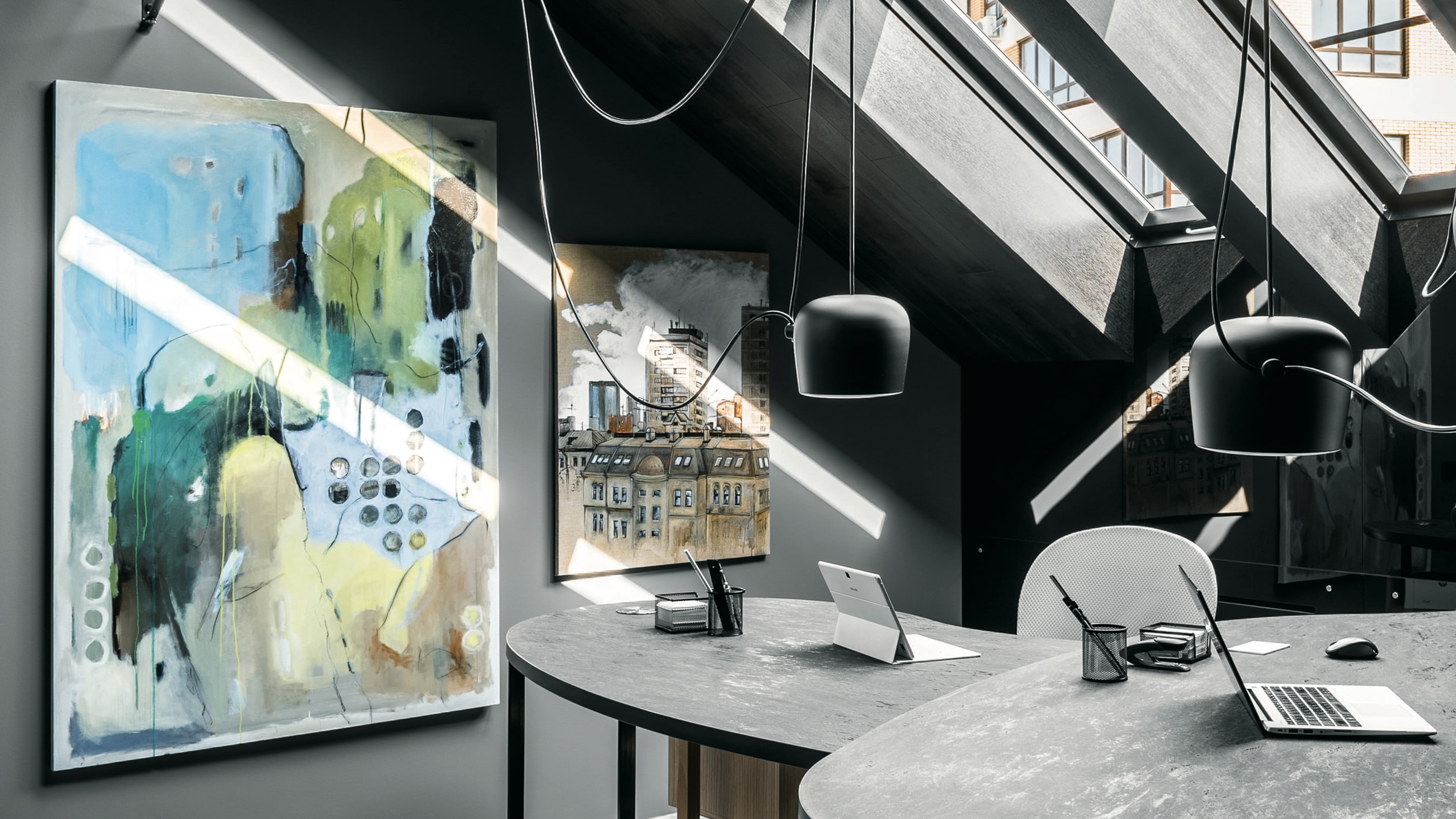 Dachschrägen einrichten - Die passenden Möbel 