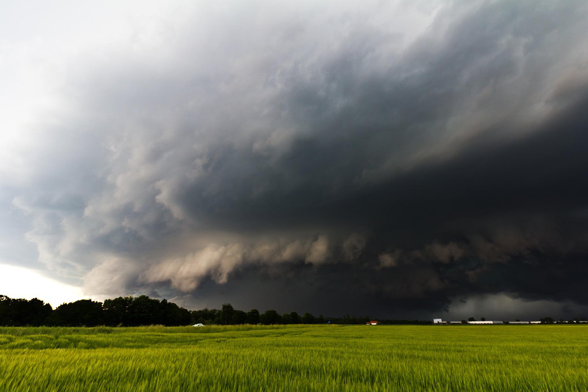 Dachfenster vor Hagel schützen