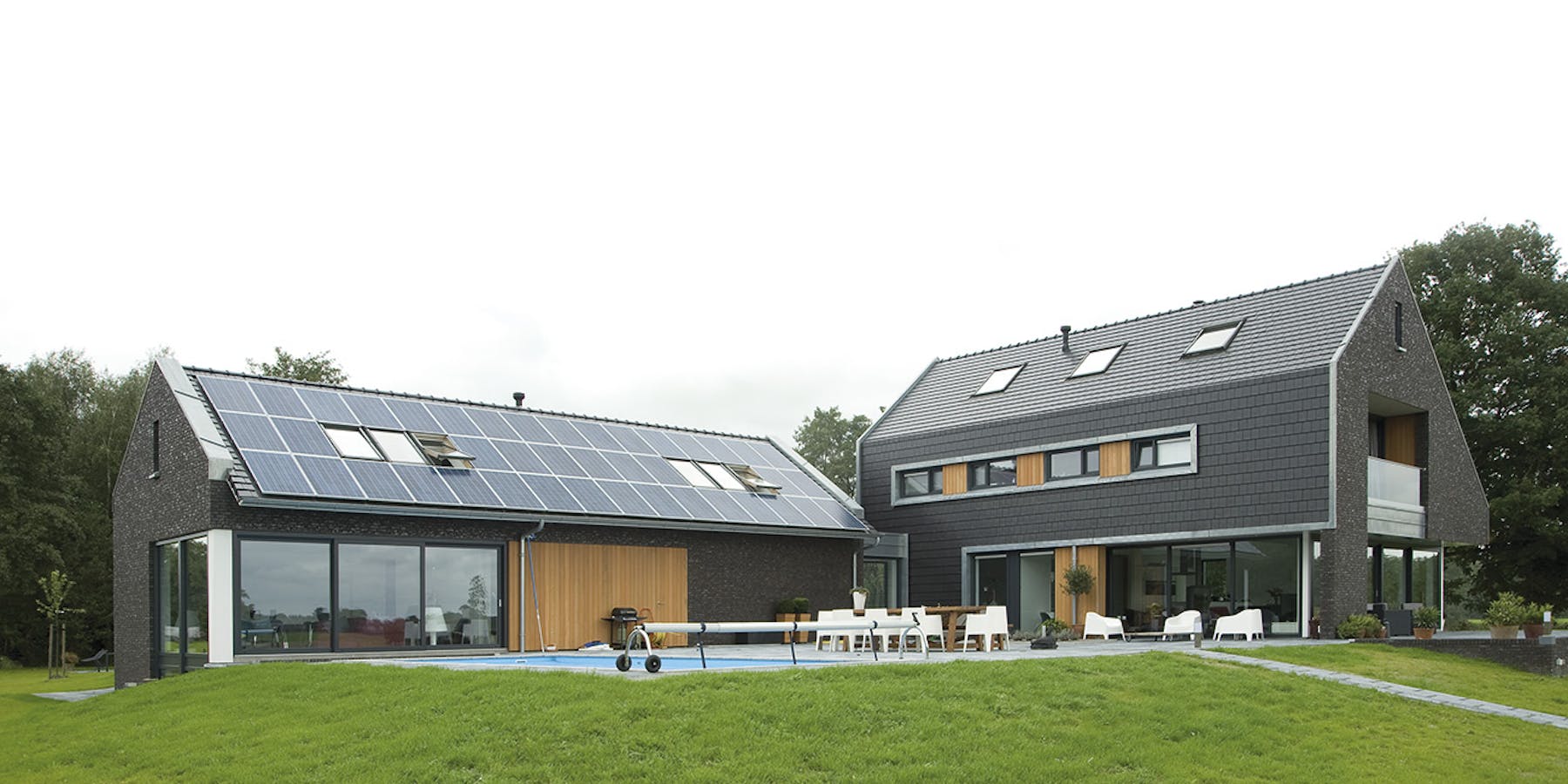 Photovoltaik und Dachfenster - Was muss beachtet werden? 