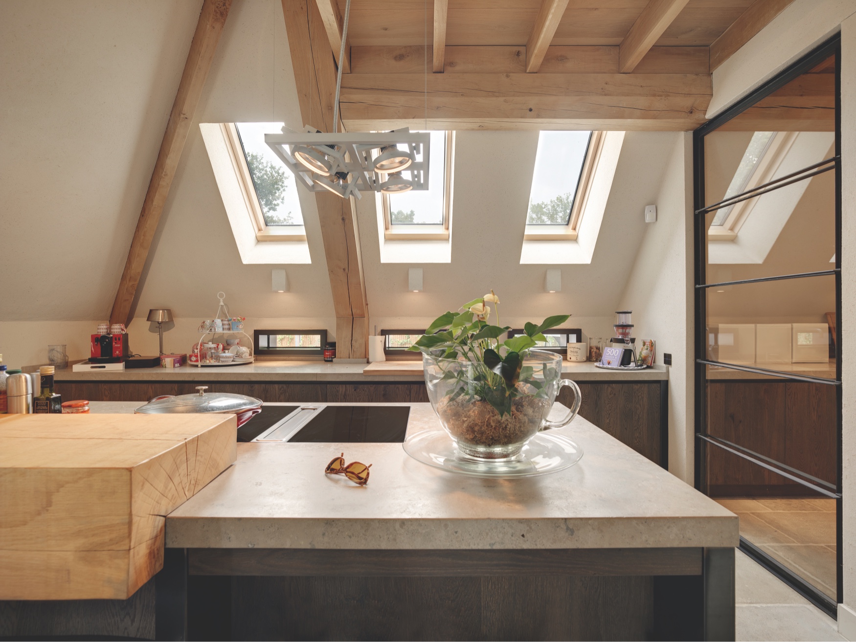 Küche mit Dachschräge optimal nutzen