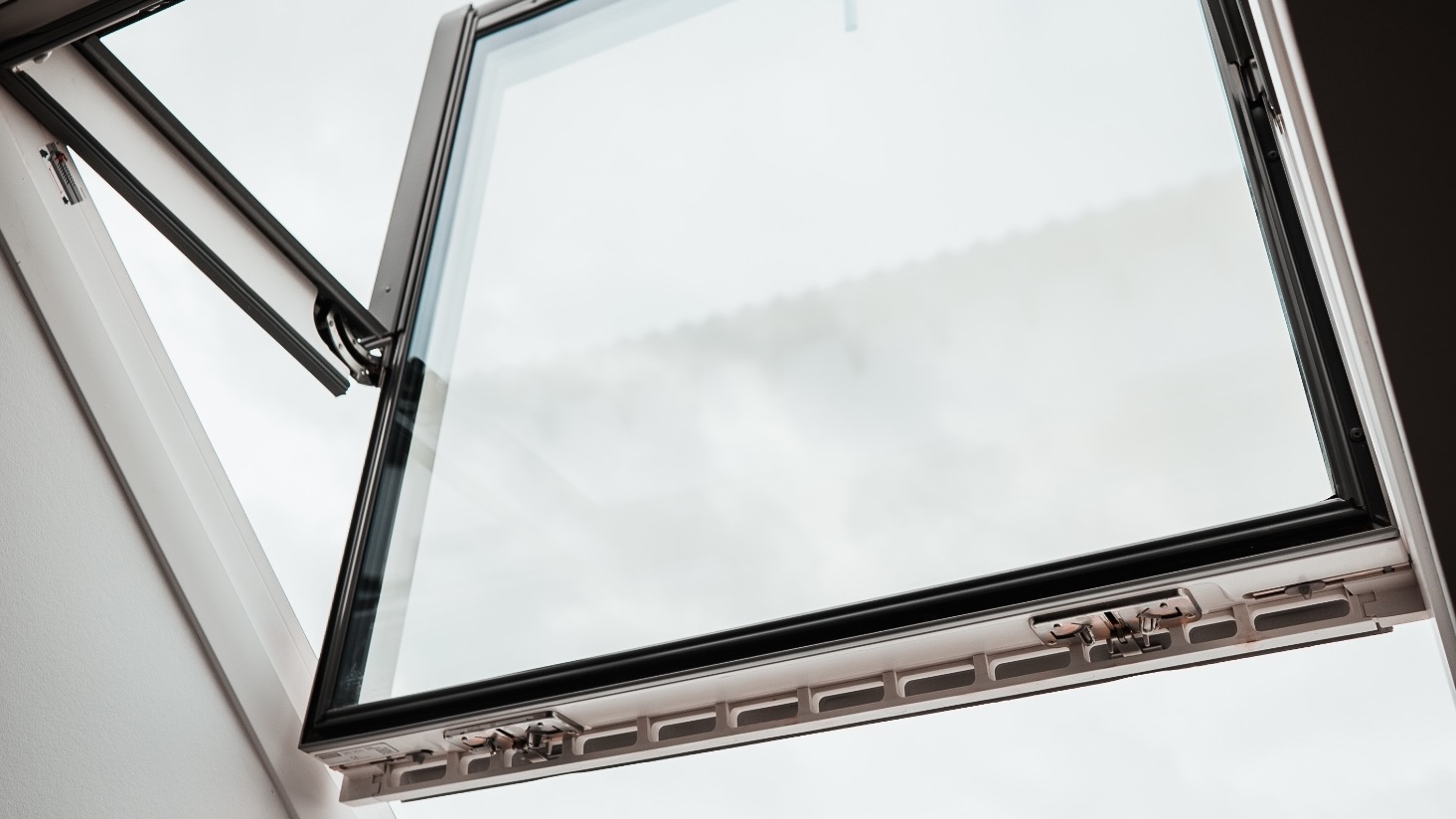 Velux Dachfenster Scheibe tauschen