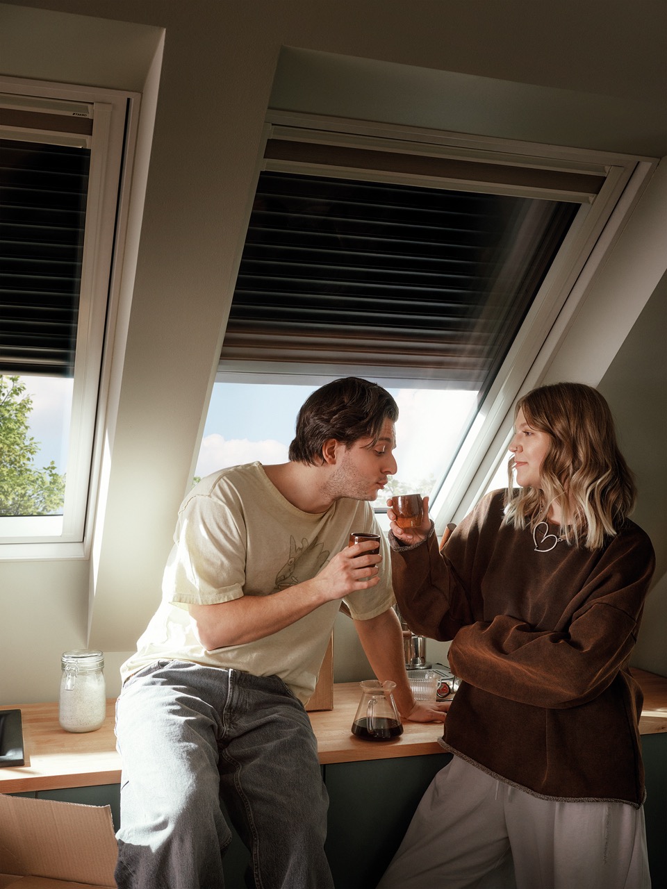 Außenrollo am Dachfenster von innen sichtbar