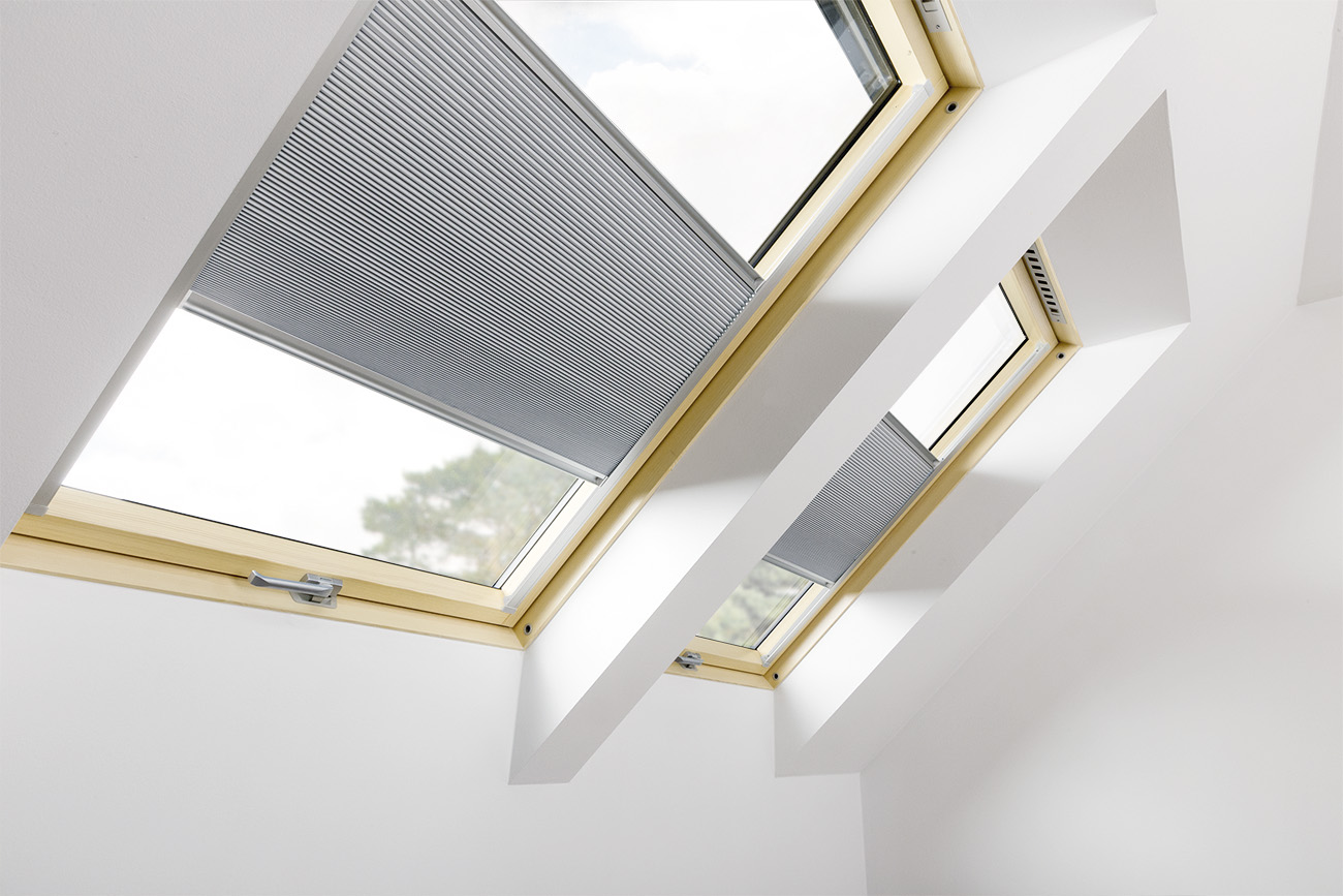 Faltstore für Dachfenster