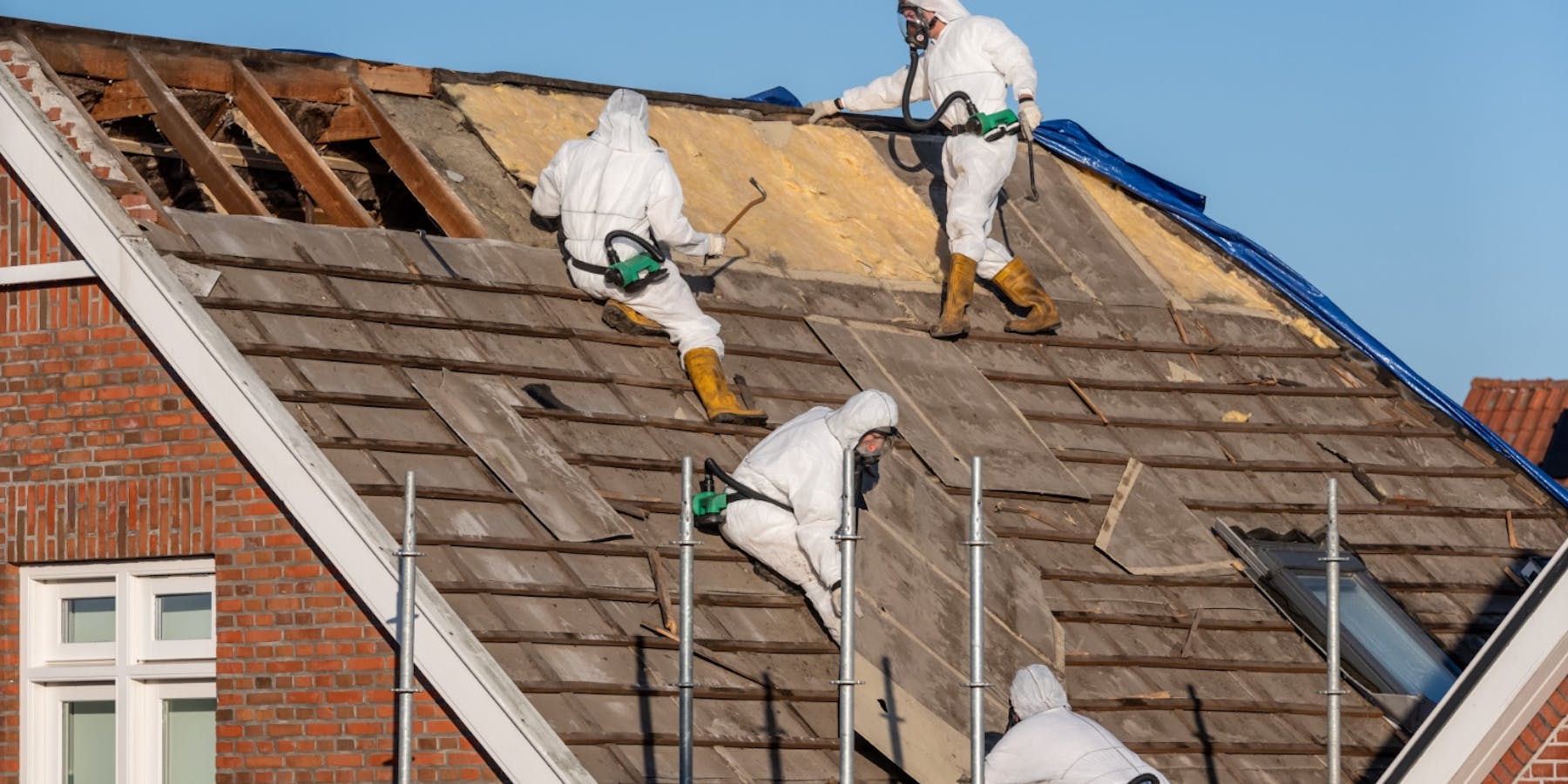 Ist Asbest auf dem Dach gefährlich? 