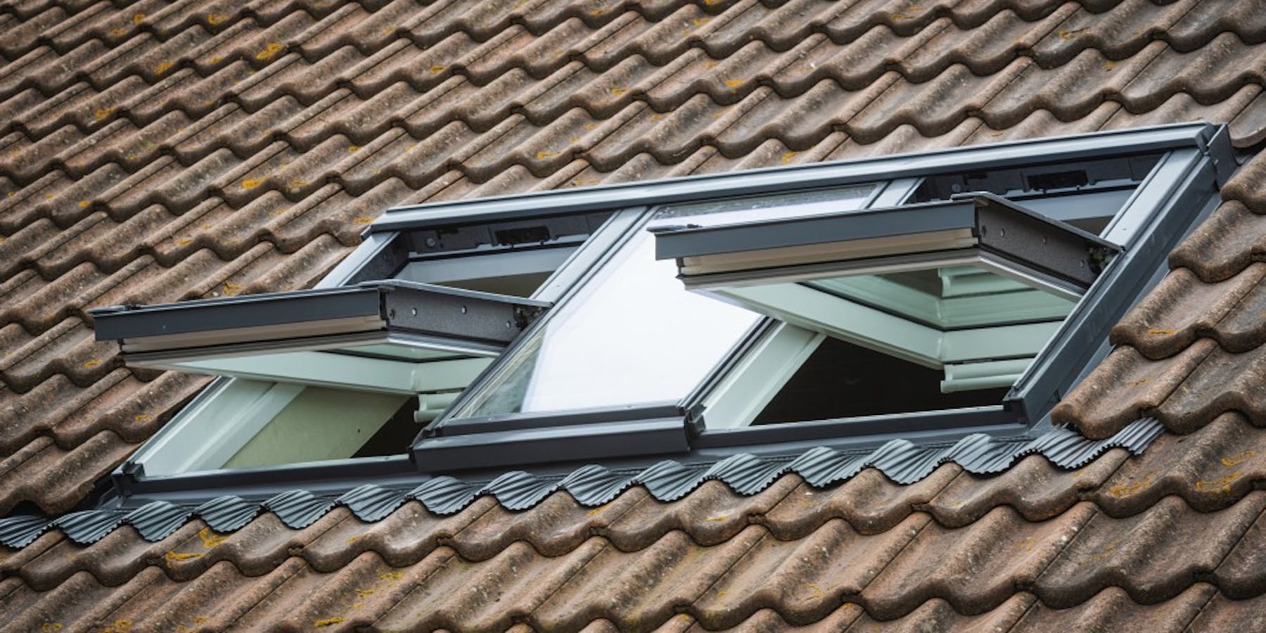 Einstellen der Lüftungsklappe des Velux Dachfensters 