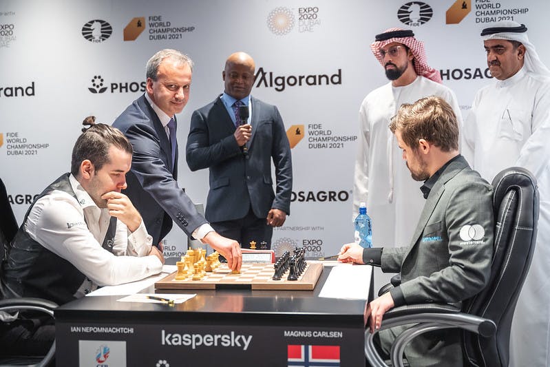 Carlsen versus Nepomniachtchi: FIDE World Championship Round 3