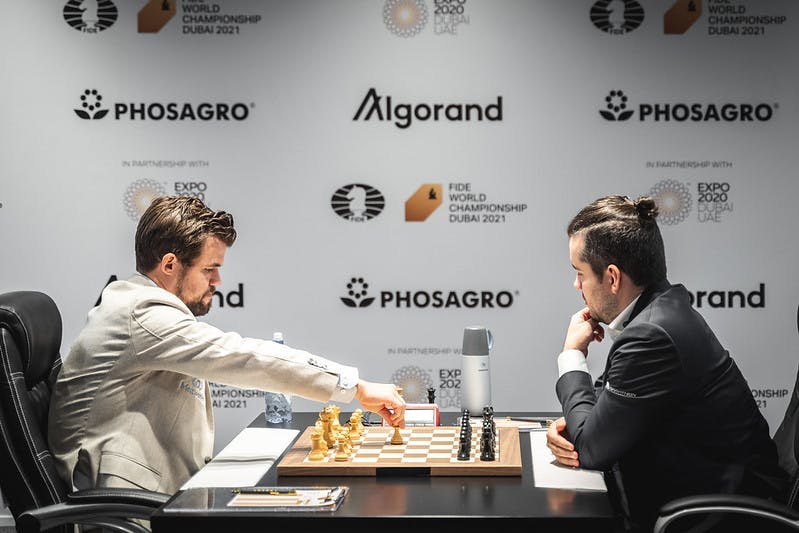 Carlsen earns Game 1 draw with Nepomniachtchi at World Chess