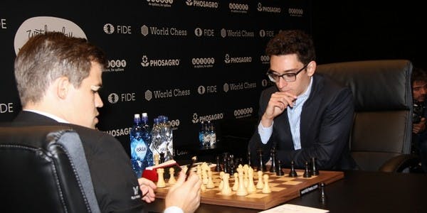 lichess.org - Follow the moves of Carlsen vs. Caruana live, with completely  free access to all features: Engine analysis, opening database, pgn  download etc.