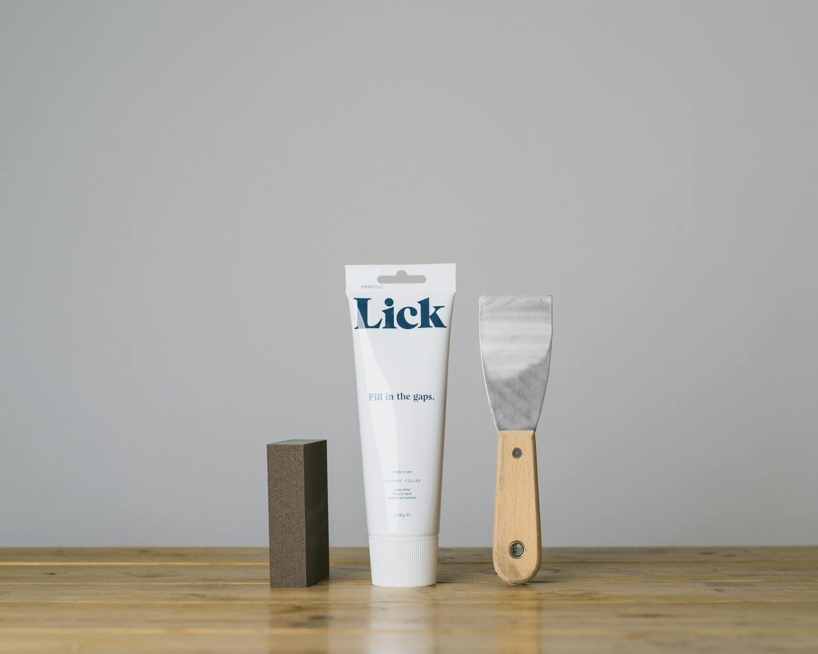 Lick 120 grit sanding block with instant filler and wooden handle putty knife