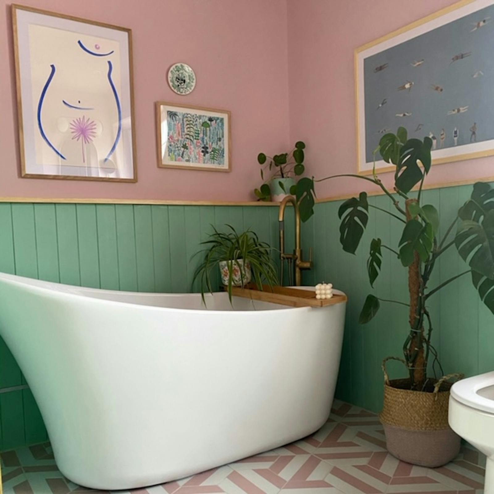 Bath tub in bathroom painted in Lick Pink 03 and Lick Green 08 paint