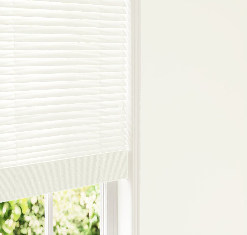Lick White 01 Venetian fine grain blinds against White 01 wall