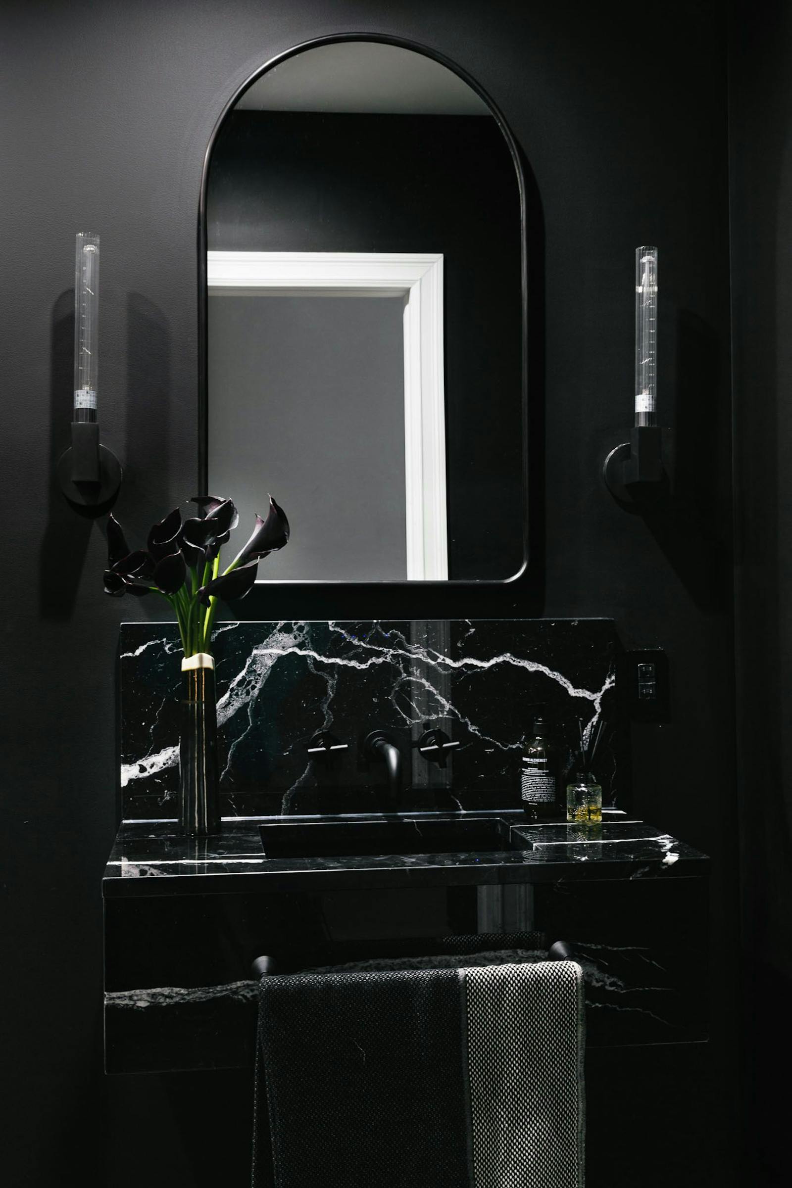 Black Bathroom Paint Trends | Five Things To Consider | Lick