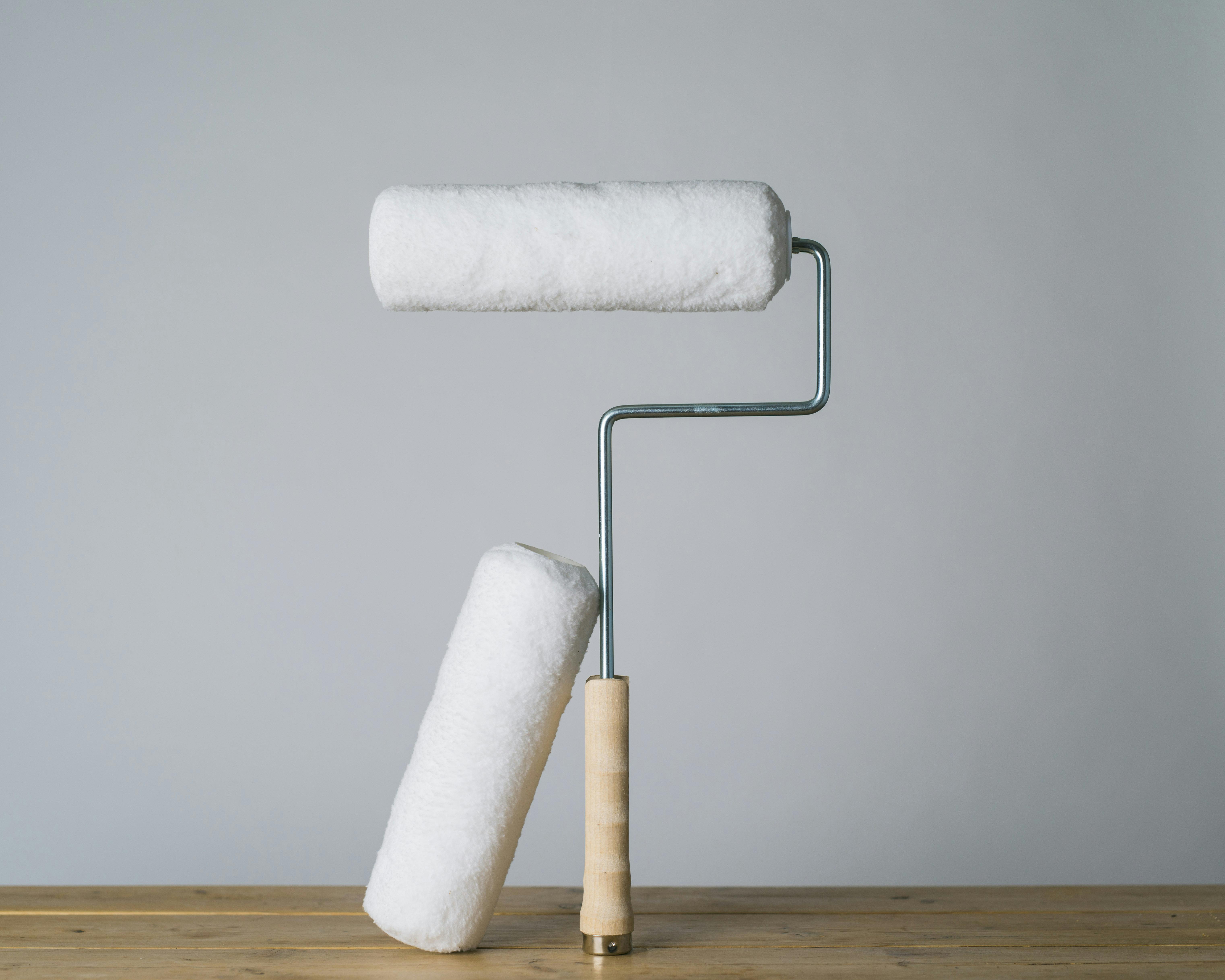 9inch Lick Wooden Roller Frame with two 9inch Lick Microfiber Rollers