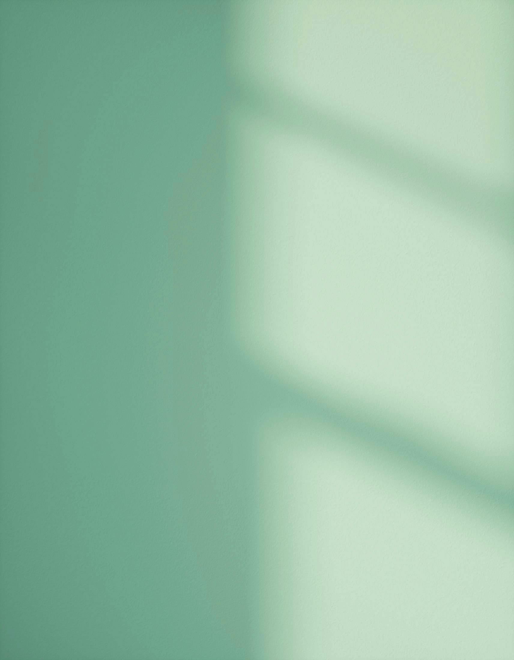 Wall showing Green 08 in varied natural light