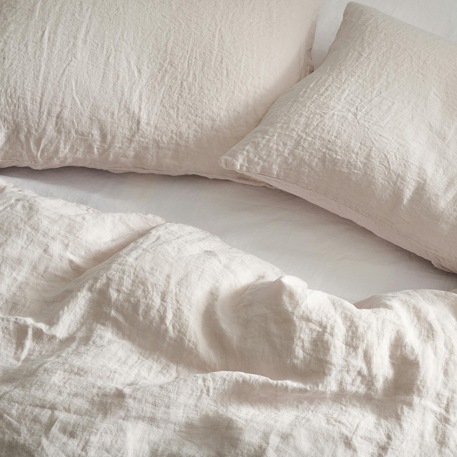Bedfolk rose coloured textured linen bedding