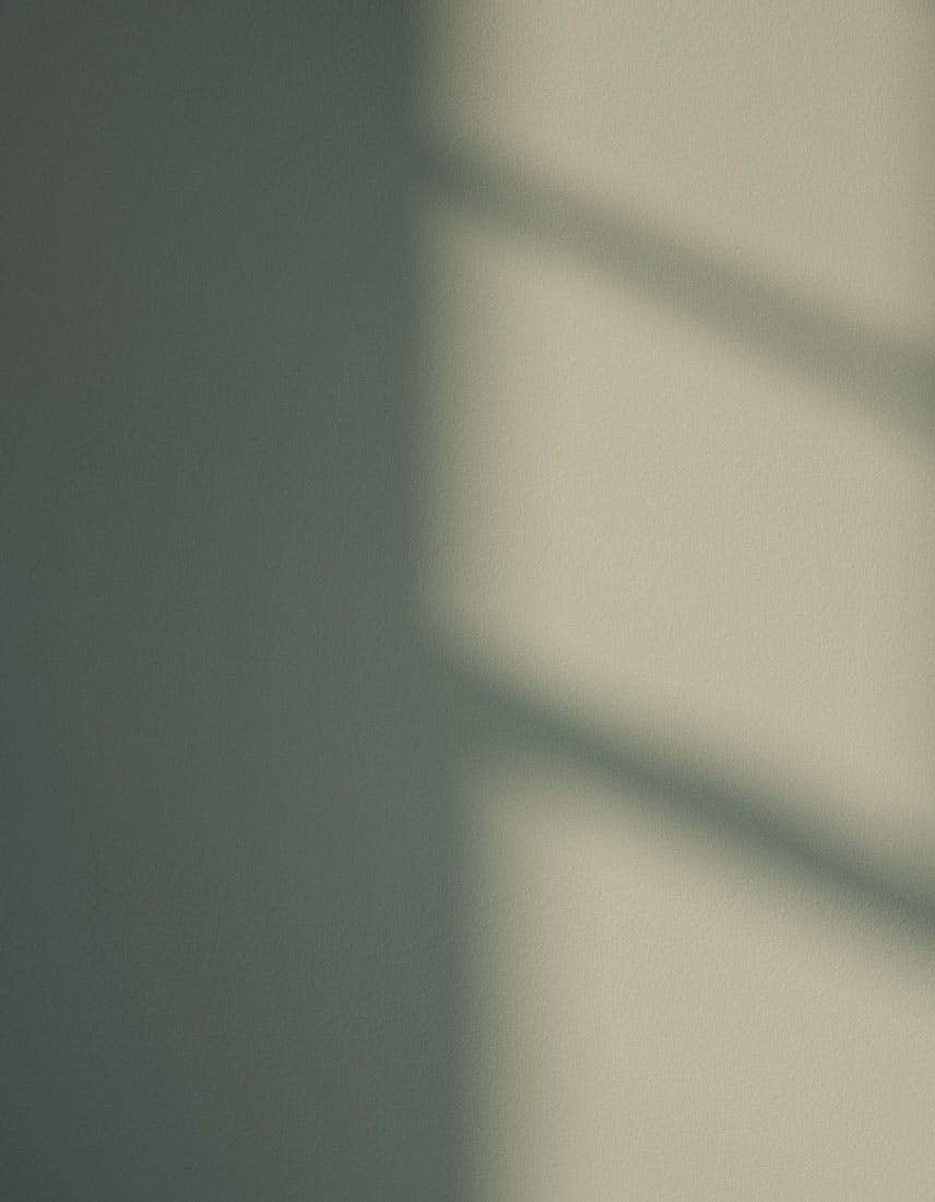 Wall showing Green 02 in varied natural light