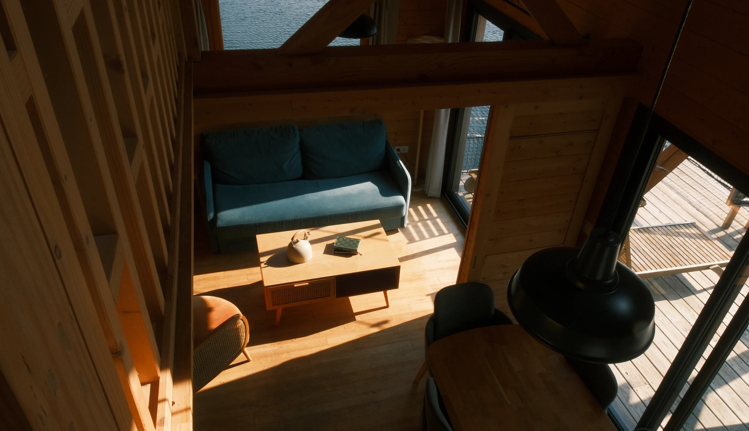 Vue salon Cabane sur l'eau avec spa