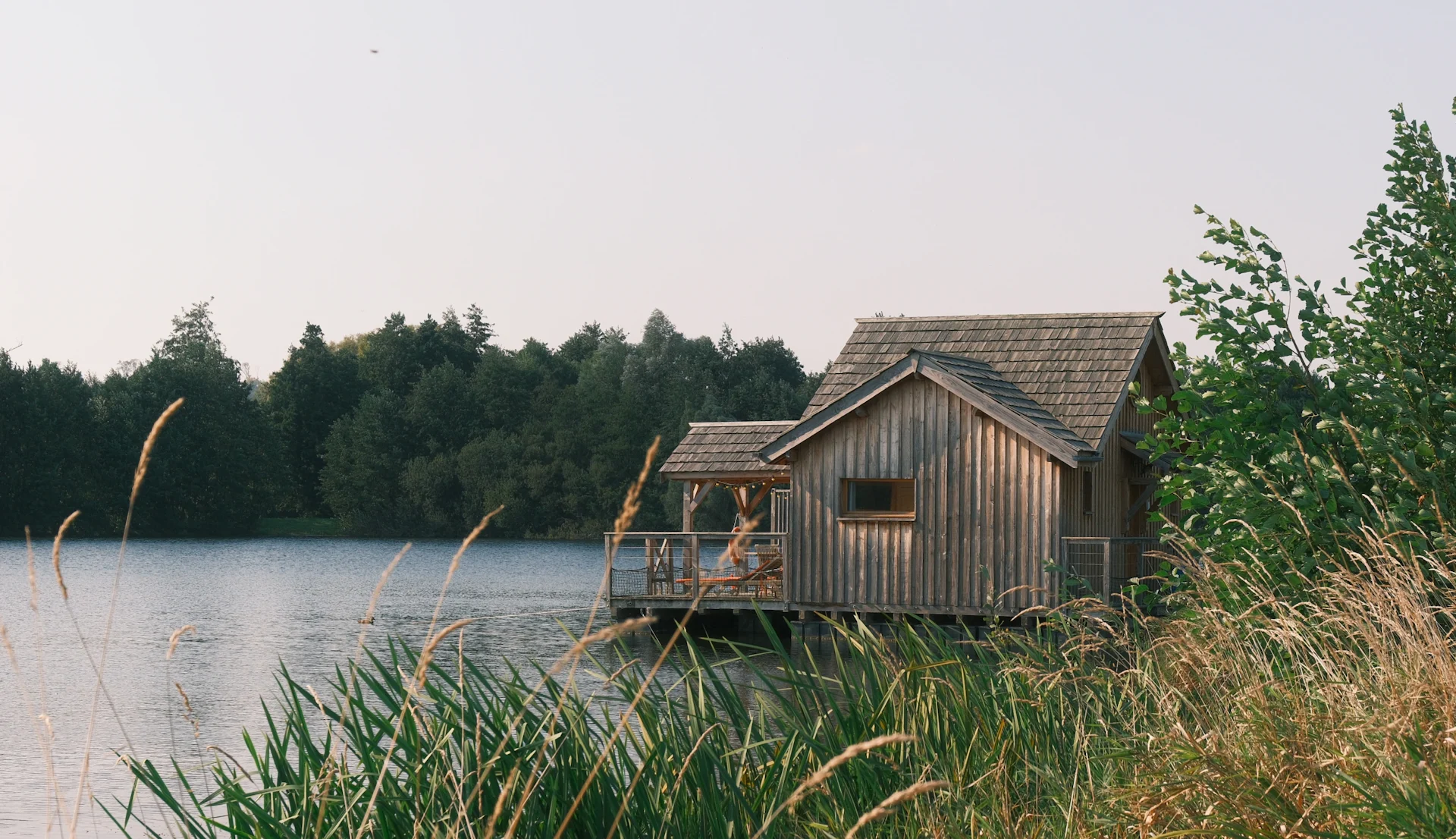 Cabane sur l'eau avec bain nordique, LieuDieu