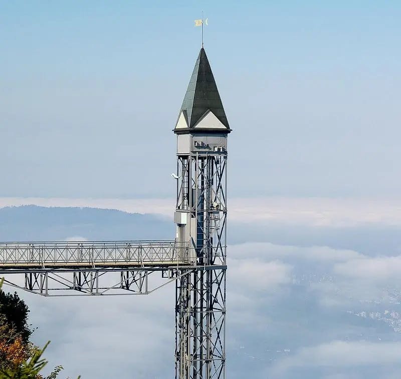 tallest-elevator-in-europe